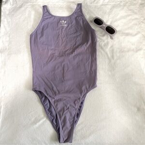 One piece swimsuit